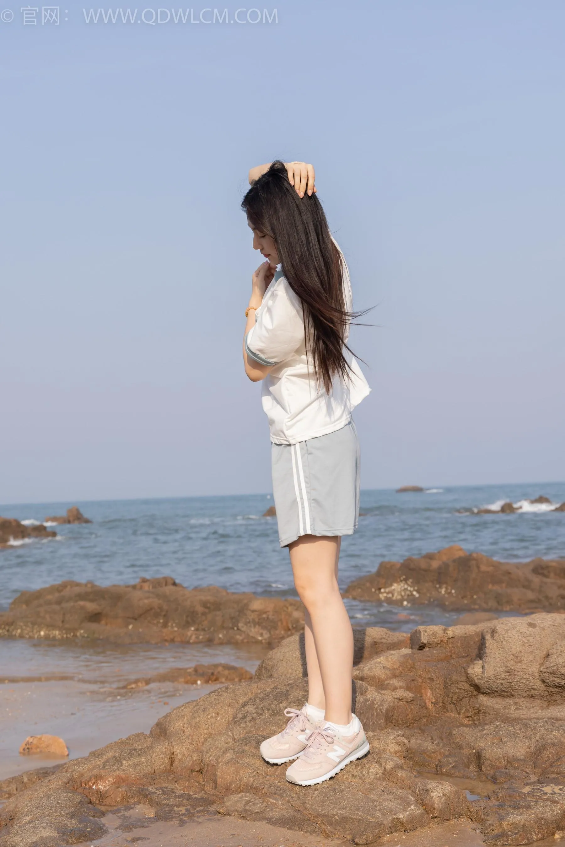 物恋传媒 NO.1567 美兔-海边的风 [151P]插图